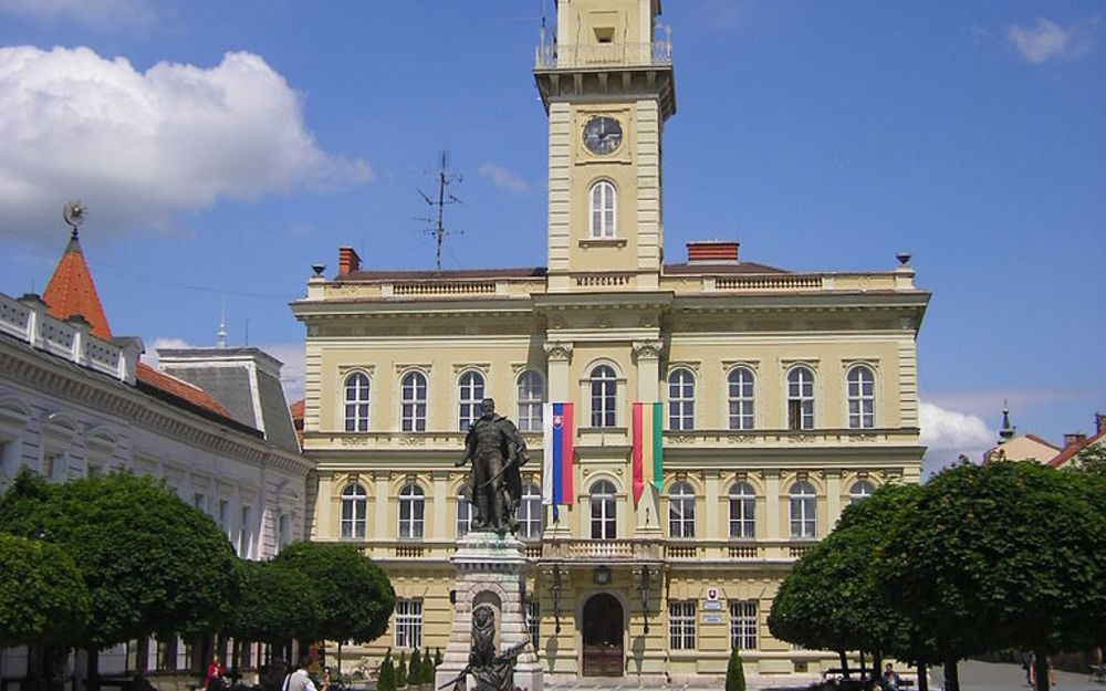 Slovensko - Komárno + Komárom + Györ 19,- €