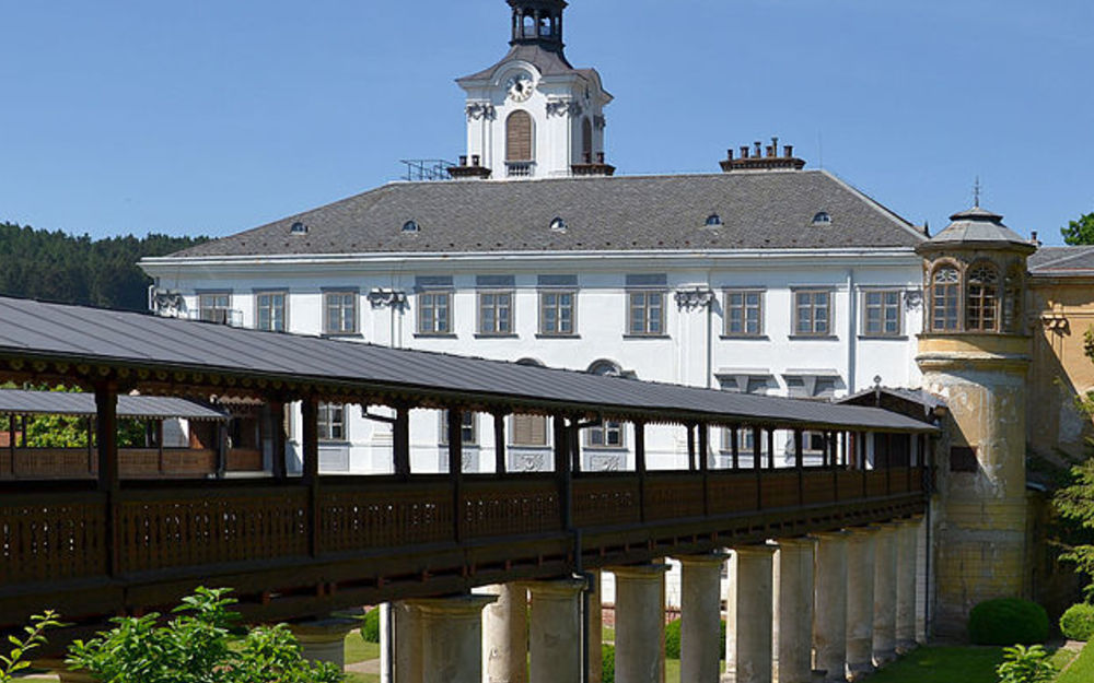 Čechy - Zámok Lysice + zámok Kunštát + Jeskyne Blanických řytířů 28,- €