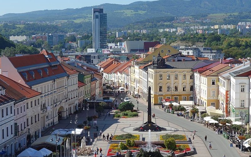 Slovensko - Banská Bystrica + Špania Dolina  + Drevený artikulárny kostolík v Hronseku 35,- €