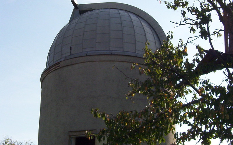 Slovensko - Hvezdáreň a planetárium M. R. Štefánika v Hlohovci 15,- €